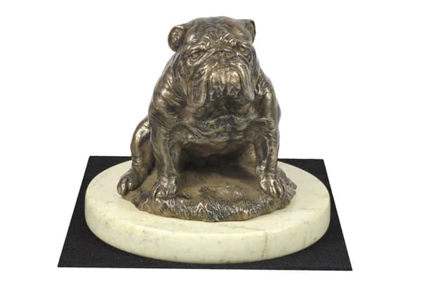 Bulldog III - en hundstatyett, en hundsilhuettfigur, en trofé för hundutställningen Art-Dog