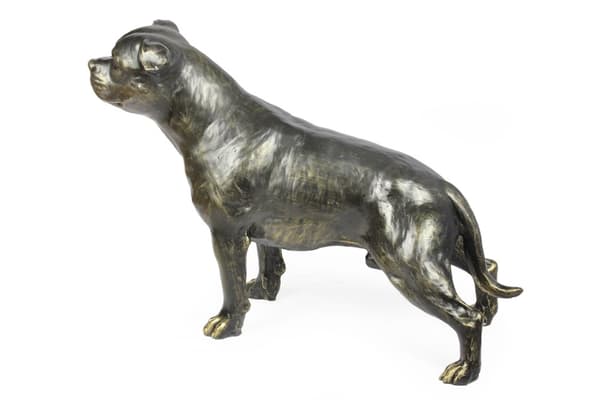 Staffordshire Bull Terrier, Staffik, Staffi - hundstatyett i naturlig storlek, figur i skala 1:1, trädgårdsstaty av Art-Dog