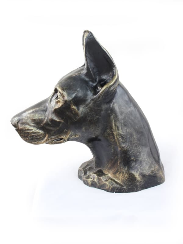 Doberman, Dobermann - koiran rintakuva, iso koiran pää puutarhaan, ainutlaatuinen olohuoneen sisustus Art-Dogilta
