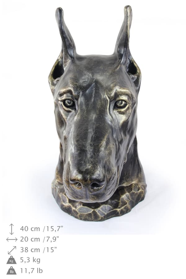 Doberman, Dobermann - koiran rintakuva, iso koiran pää puutarhaan, ainutlaatuinen olohuoneen sisustus Art-Dogilta
