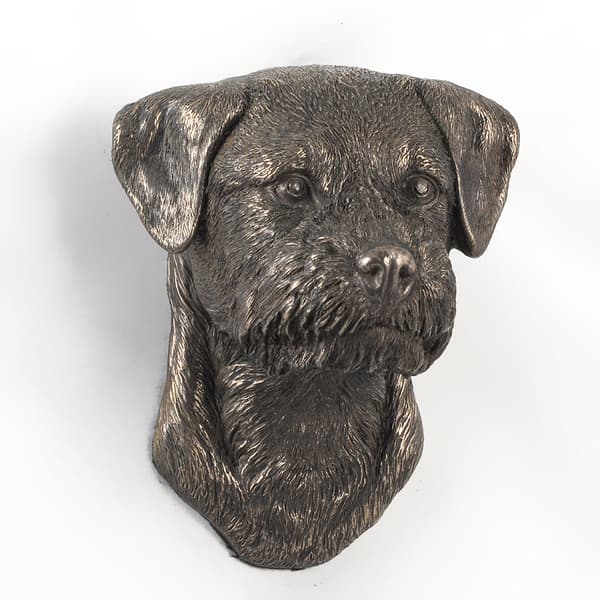 Border Terrier - hundestatuette, hængende buste, unik dekoration til en hundeelsker af Art-Dog