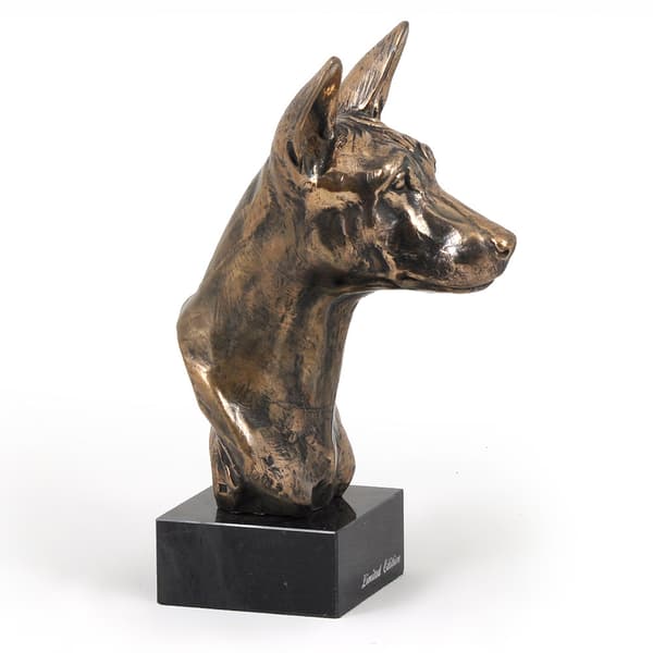 Basenji, Basenji, Kongon koira - koirapatsas, rintakuva kivijalalla, veistos, Art-Dogin koiranäyttelyn pokaali