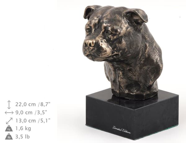 Staffordshire Bull Terrier, Staffik, Staffi - hundstatyett, byst på stenfot, skulptur, trofé för en hundutställning av Art-Dog
