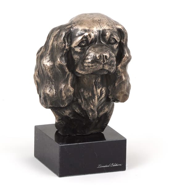 Cavalier King Charles Spaniel II - hundstatyett, byst på stenfot, skulptur, trofé för en hundutställning av Art-Dog