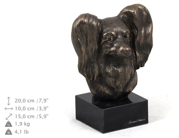 Papillon, mannerspanieli - koirapatsas, rintakuva kivijalalla, veistos, Art-Dogin koiranäyttelyn pokaali