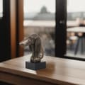 Miniatyrbild 8 av 8: Persisk vinthund, Saluki - hundstatyett, byst på stenfot, skulptur, trofé för en hundutställning av Art-Dog