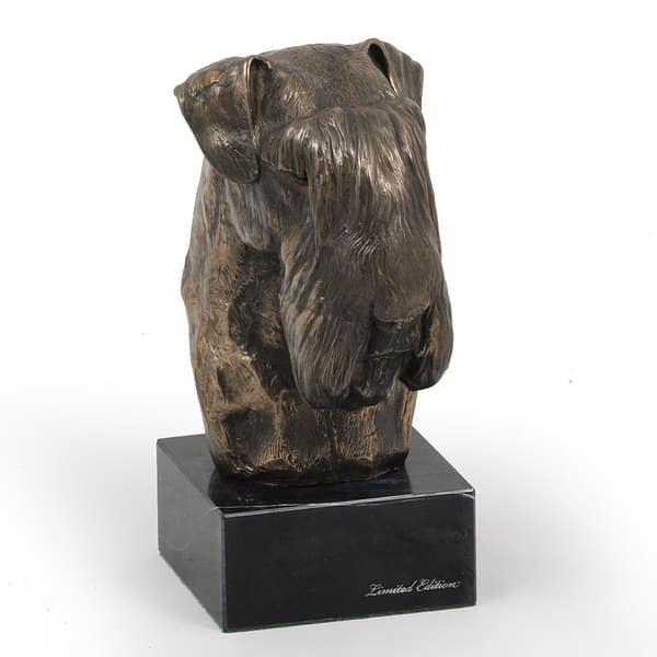 Snautseri, Snautseri II - koirapatsas, rintakuva kivijalustalla, veistos, Art-Dogin koiranäyttelyn pokaali