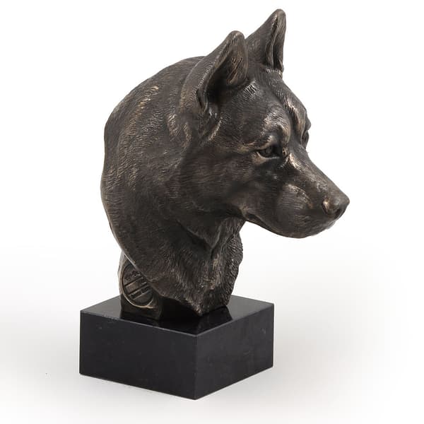 Siperianhusky, Siperianhusky - koirapatsas, rintakuva kivijalalla, veistos, Art-Dogin koiranäyttelyn palkinto