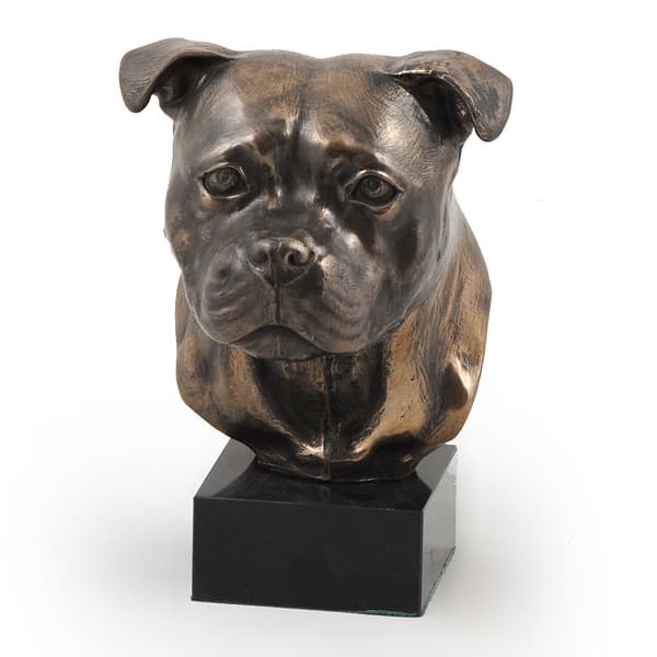 Staffordshire Bull Terrier, Staffik, Staffi I - hundstatyett, byst på stenfot, skulptur, trofé för en hundutställning av Art-Dog