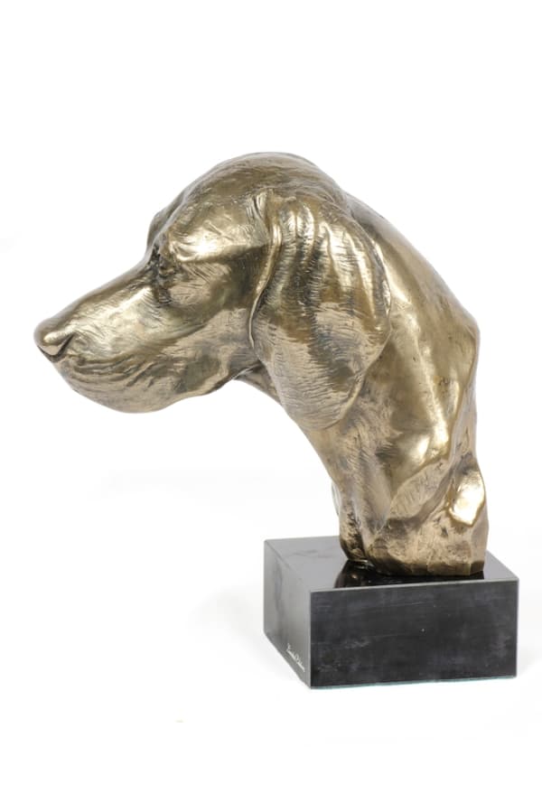 Weimarinseisoja, Weimarinseisoja - koirapatsas, rintakuva kivijalustalla, veistos, Art-Dogin koiranäyttelyn pokaali