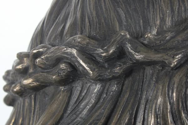 Jesus - statyett av Jesus, byst på en stenfot, Art-Dog skulptur