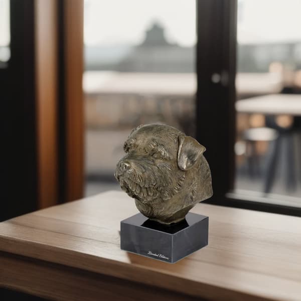 Norfolk Terrier - hundestatuette, buste på en stenbund, skulptur, trofæ til en hundeudstilling af Art-Dog