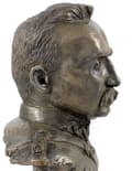 Miniatyrbild 3 av 6: Józef Piłsudski - byst på marmor, statyett av en känd person, dekoration för kontoret, skolan och hotellet av Art-Dog