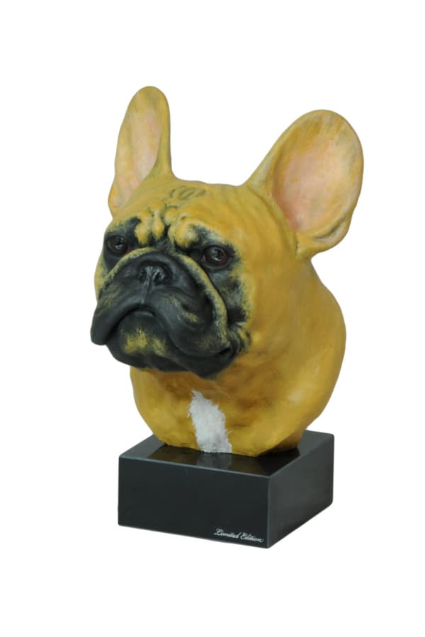 Ranskanbulldoggi - maalattu patsas, hahmopatsas, taiteilijan tekemä, Art-Dog tuotemerkki