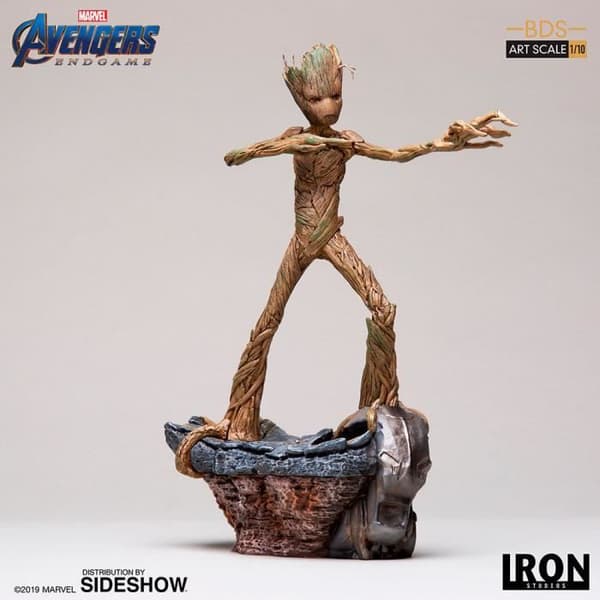 Figurin - Micromania - Avengers: Endgame - Stor 24 cm - Dekorativt föremål - Plast/Harts