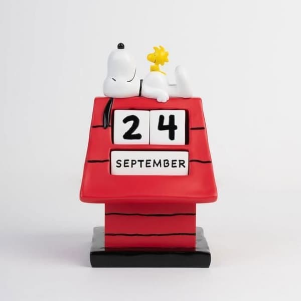 Evighetskalender - Peanuts - Erik Snoopy - Resin - 9,5x11x15,5cm - Dekorativ