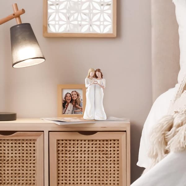 Skulptur "Mamma och Dotter" i resin – Dekorativ figur och perfekt gåva för Mors dag eller födelsedag
