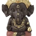 Miniatyrbild 3 av 3: Statyetter och skulpturer - Statyett av Ganesh i harts - Brunt och guld - H 11,5 cm Guld