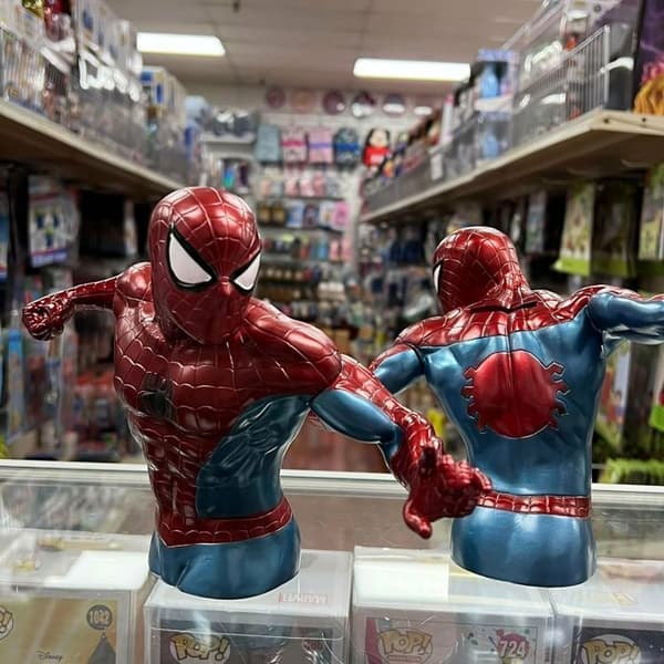 Marvel Spiderman-byst - MONOGRAM - Miniatyrkaraktär - Röd och blå - För barn från 3 år och uppåt