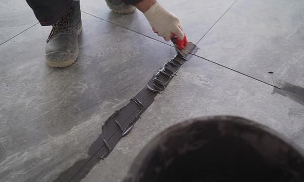 Keraaminen saumauslaasti 1-20 mm 037 grafiitti 2 kg