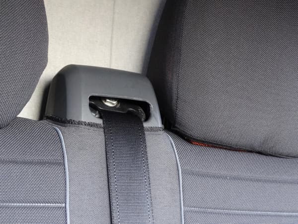 Skyddslock tillägnade RENAULT TRAFIC 2 II 2001-2014