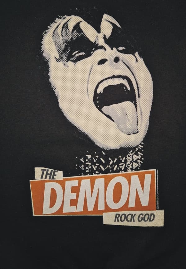 Kiss - Rock God  College