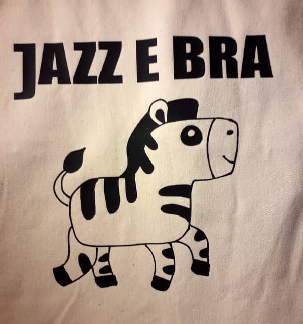 T-shirt: Jazz E Bra - Swedish Jazzline Kollektion (X-Large)
