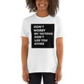 Miniatyrbild 3 av 3: Don't Worry T-shirt Vit