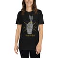 Miniatyrbild 3 av 3: Trust No One T-shirt