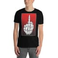 Miniatyrbild 2 av 3: Middle Finger T-shirt Svart
