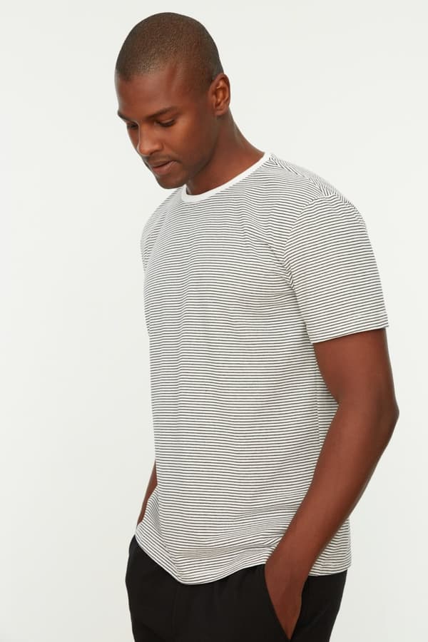 Male Knit Basic T-Shirt