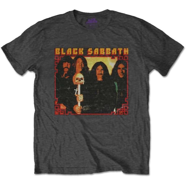 Black Sabbath Unisex T-Shirt: Japan Photo (Small)