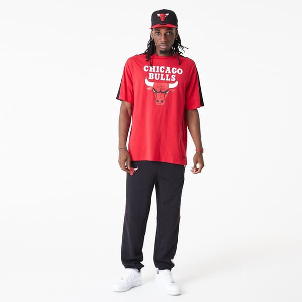 New Era Kortärmad T-shirt Nba Colour Block Os Chicago Bulls Röd S Man