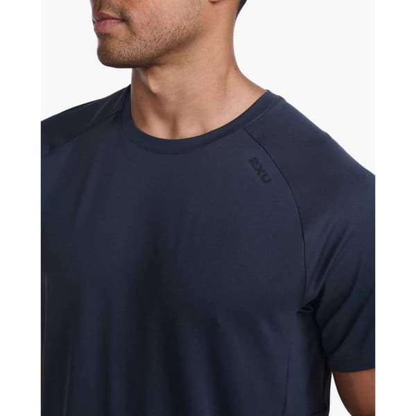 2xu Kortärmad T-shirt Motion Blå XL Man