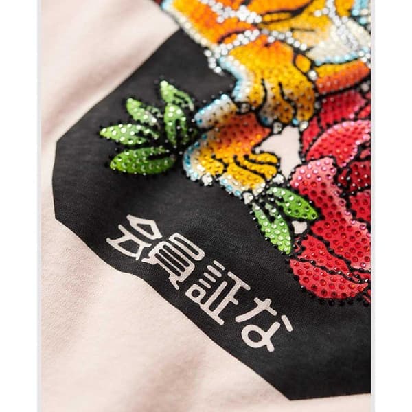 Superdry Osaka 6 Narrative 90s T-shirt Med Korta ärmar Beige XS Kvinna