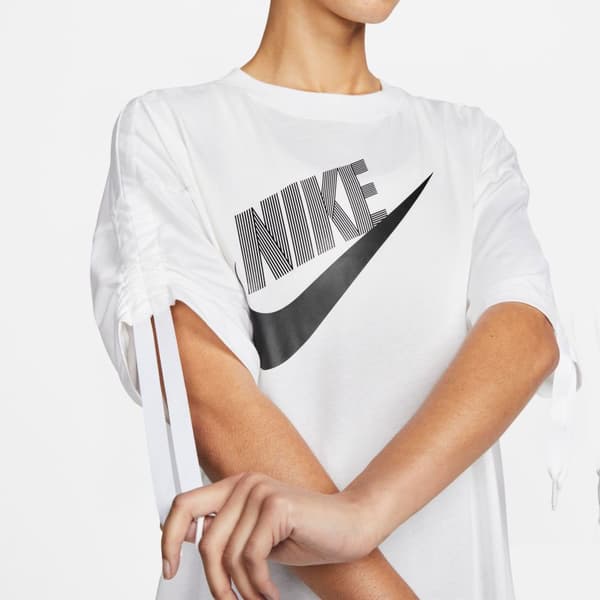 Nike Sportswear Dnc T-shirt Med Korta ärmar Vit L Kvinna