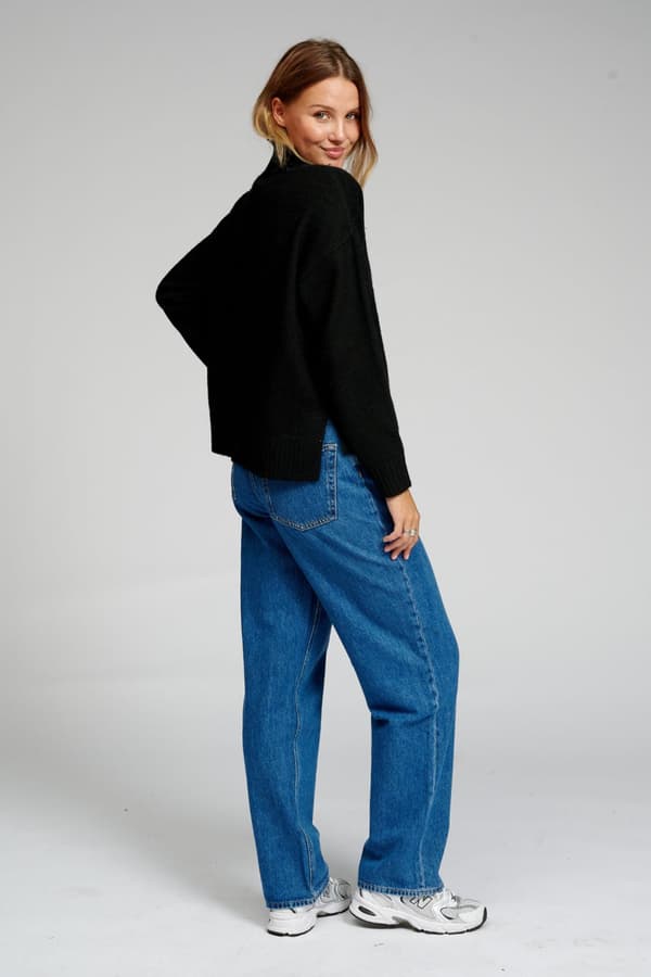 Oversized strikket trøje med polo-hals - sort
