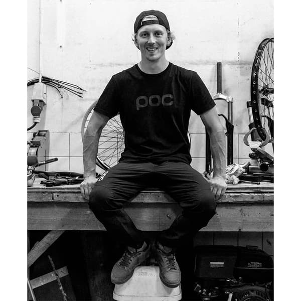 Poc Logo T-shirt Med Korta ärmar Svart 2XS Man