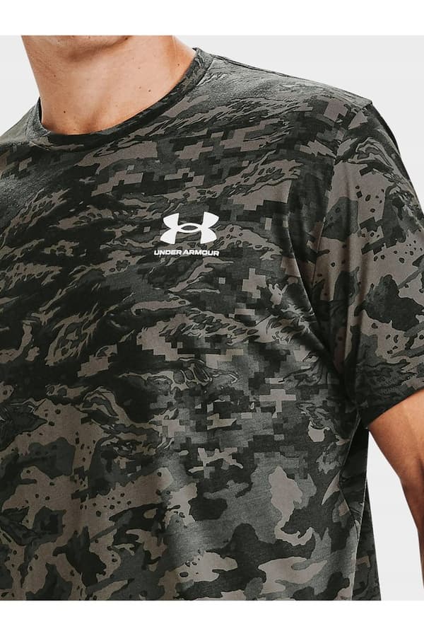 Under Armour Abc Camo T-shirt Med Korta ärmar Grönt S / Regular Man