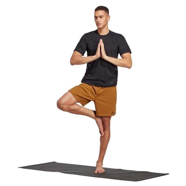 Yoga-T-Shirt - Adidas - Base Tee - Svart-Kol - AEROREADY - Andningsbar