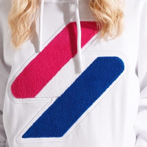 Sweat med huva Vit Dam Superdry Koden Logotyp - Lång ärm - Lång sammansättning - 100% bomull