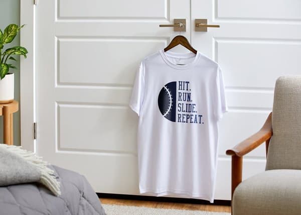 T-shirt - Cricut - 2007904 - Rundhals - 100% Polyester - Storlek XL