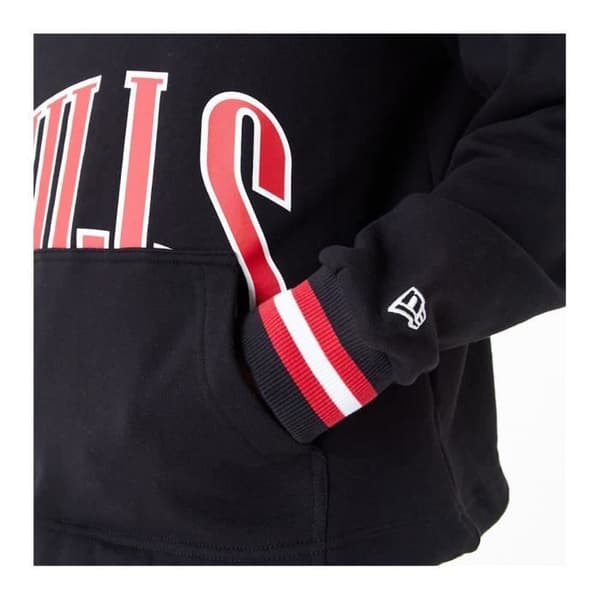 Sweatshirt för män New Era Chicago Bulls - Svart - Långärmad - Huva