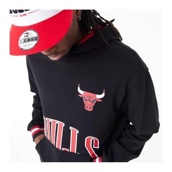 Sweatshirt för män New Era Chicago Bulls - Svart - Långärmad - Huva