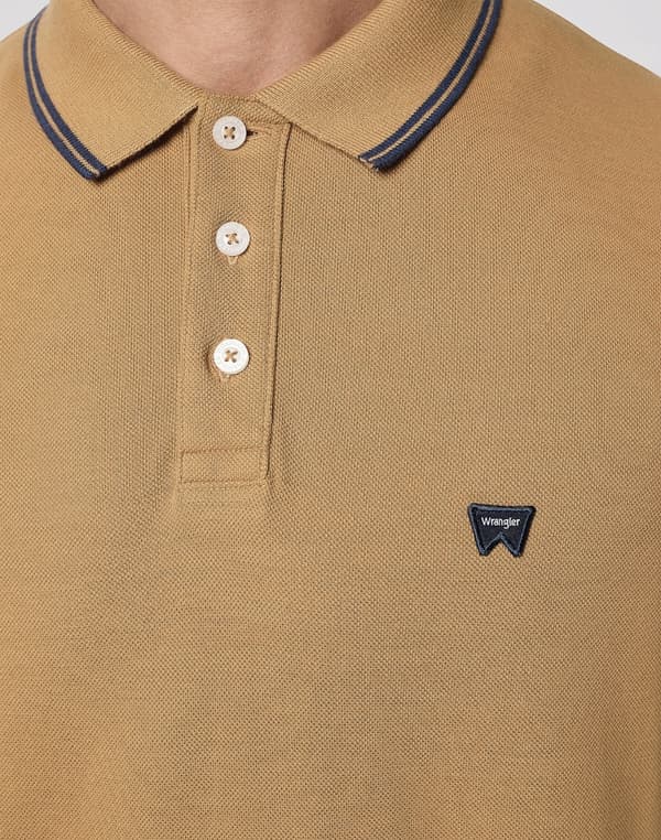 Wrangler POLOSHIRT Dijon BRUN BOMULDSPOLOSHIRT LOGO NORMAL M