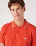 Miniatyrbild 6 av 7: Wrangler PIKÉTÖJA Paprika RÖD SLIM FIT FITTED LOGO M PIKÉTÖJA