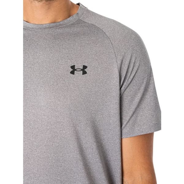 Tränings T-shirt - Under Armour - Tech - Grå - 100% Polyester - Kort ärm