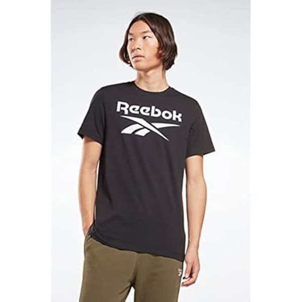 T-shirt - REEBOK - Ri Big Logo Tee - Rund hals - Korta ärmar - Lätt konstruktion