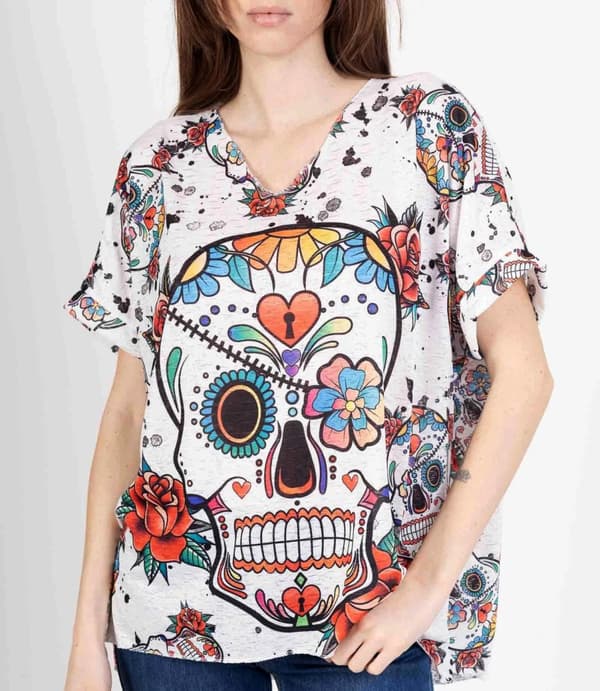 V-neck top "Roses & Skulls" - one size 44-46