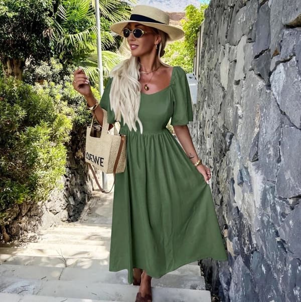 Klänning med öppen rygg i boho chic stil - flera färger - one size 38-44